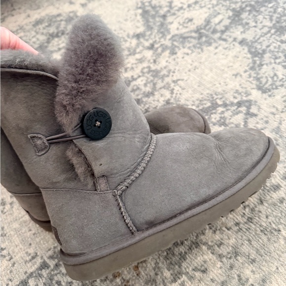 Women's Gray Shearling Ugg Boots - Picture 2 of 6